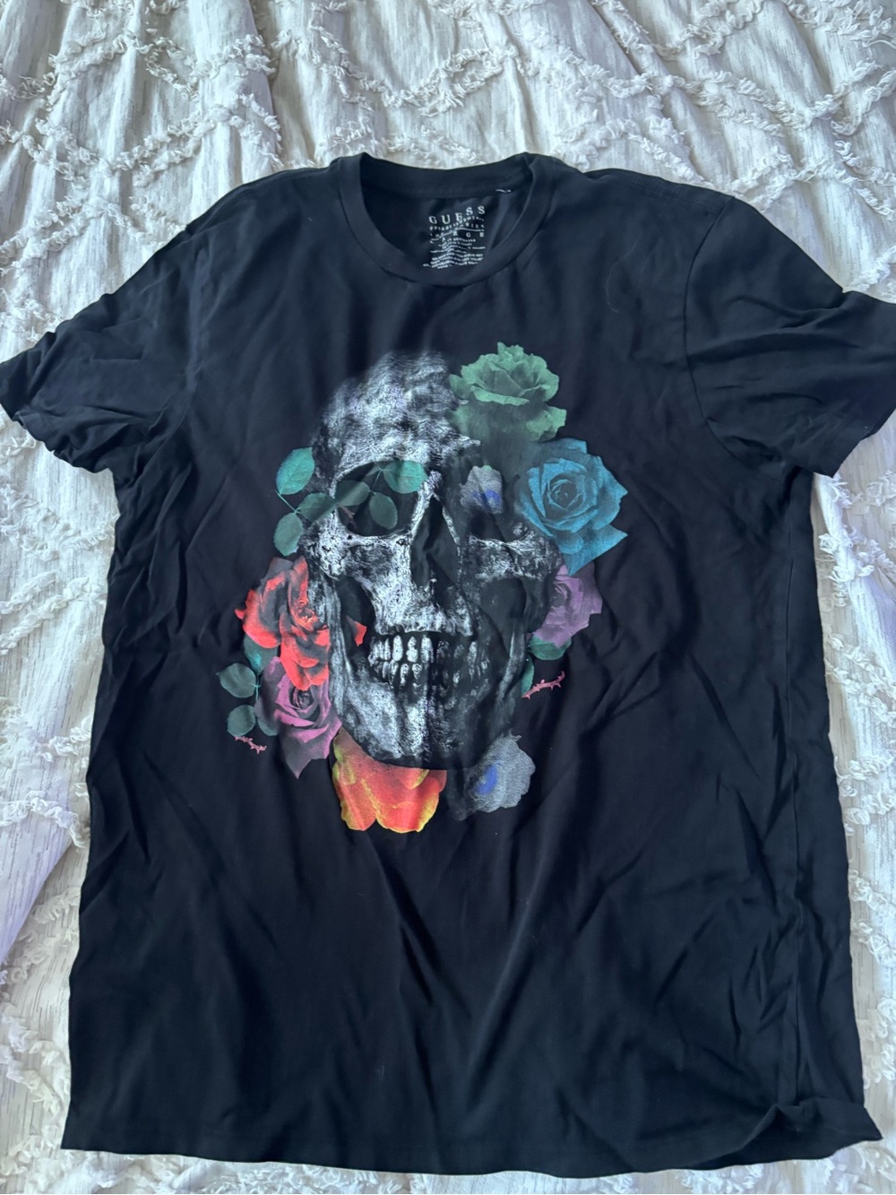 GUESS Men’s Skull Roses Graphic T-Shirt Black Size L